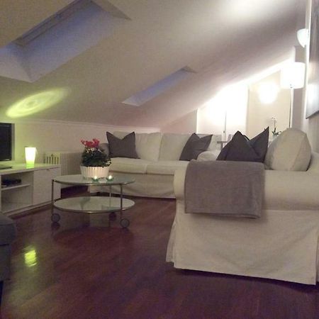 Apartment La Mansarda Alba  Dış mekan fotoğraf