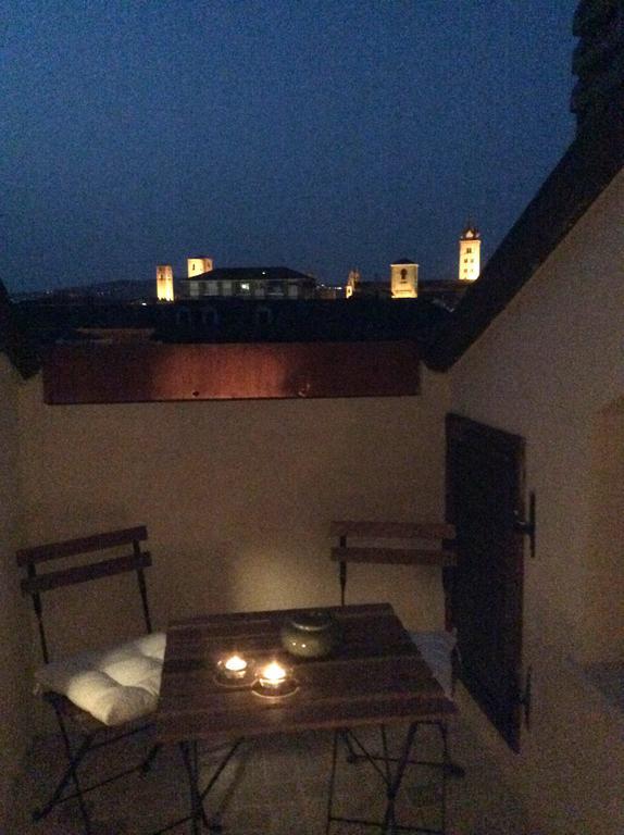 Apartment La Mansarda Alba  Oda fotoğraf