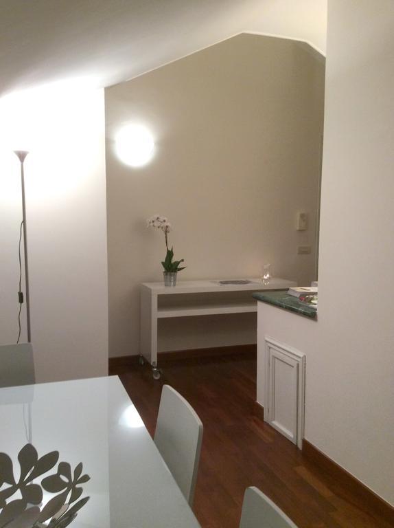 Apartment La Mansarda Alba  Oda fotoğraf