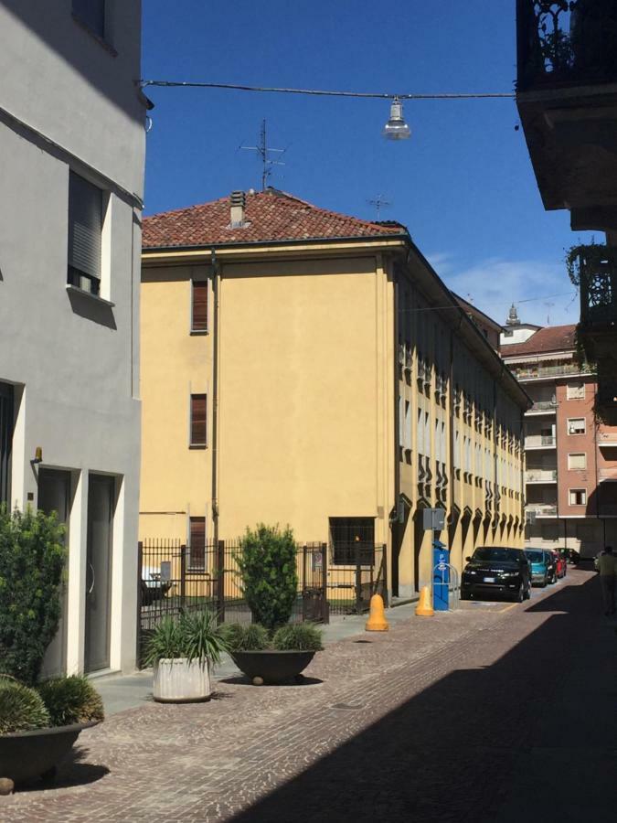 Apartment La Mansarda Alba  Dış mekan fotoğraf